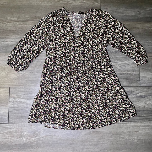 EUC Caralyn Mirand The Drop Ruffle-Neck Tiered Mini Dress, Black Floral Print - Picture 5 of 11